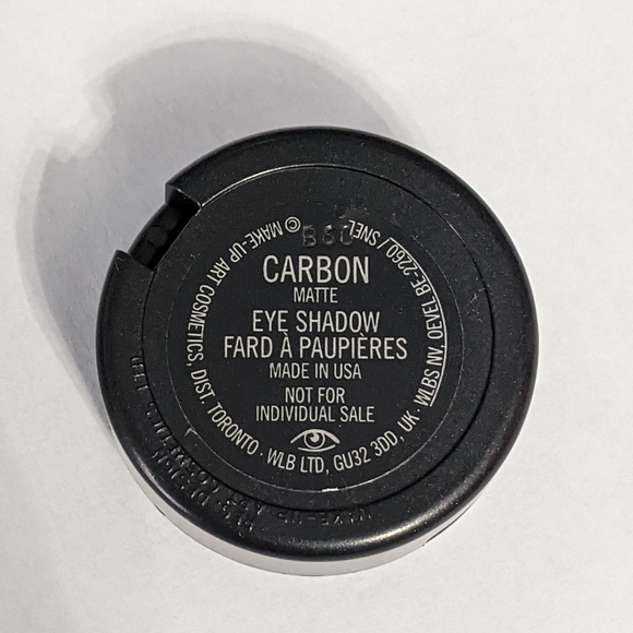 BRAND NEW - MAC SINGLE EYESHADOW - Picture 2 of 4